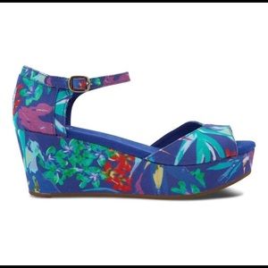 Tom’s Bird of Paradise Wedges